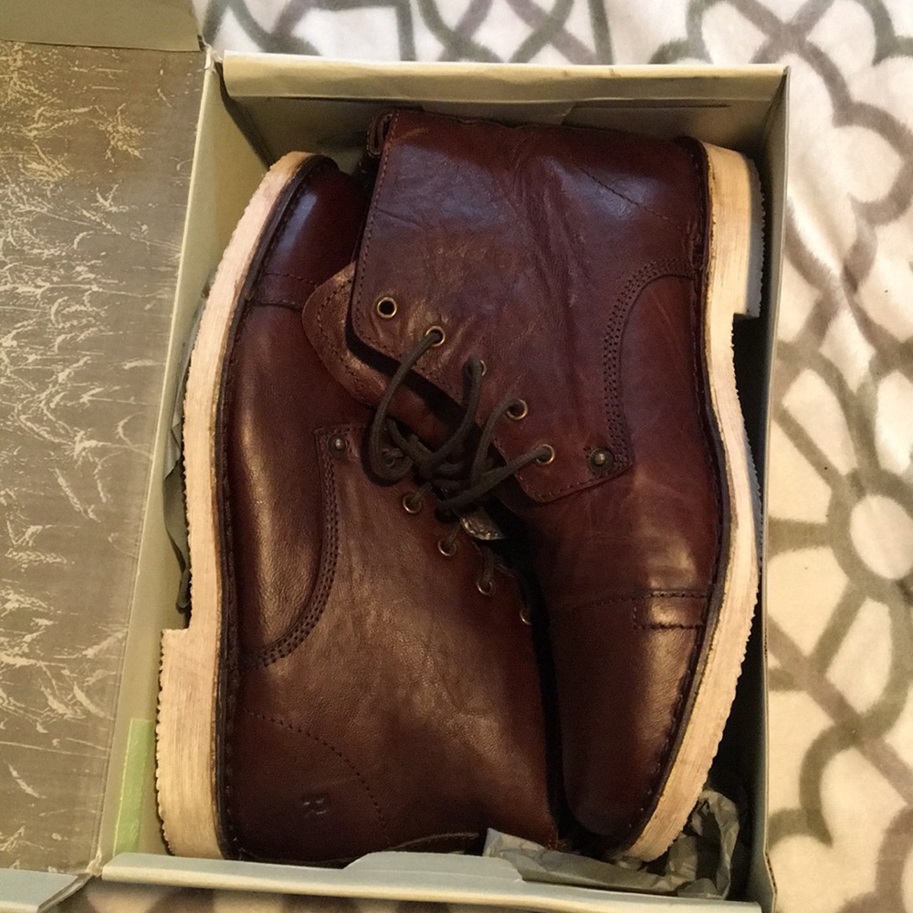 Roan boots size 12
